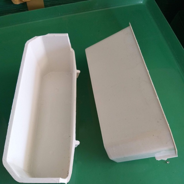 Máng chống vãi đôi cho gà chim