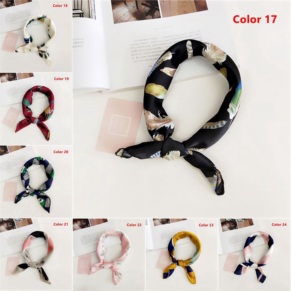 Khăn quàng cổ vuông phong cách vintage