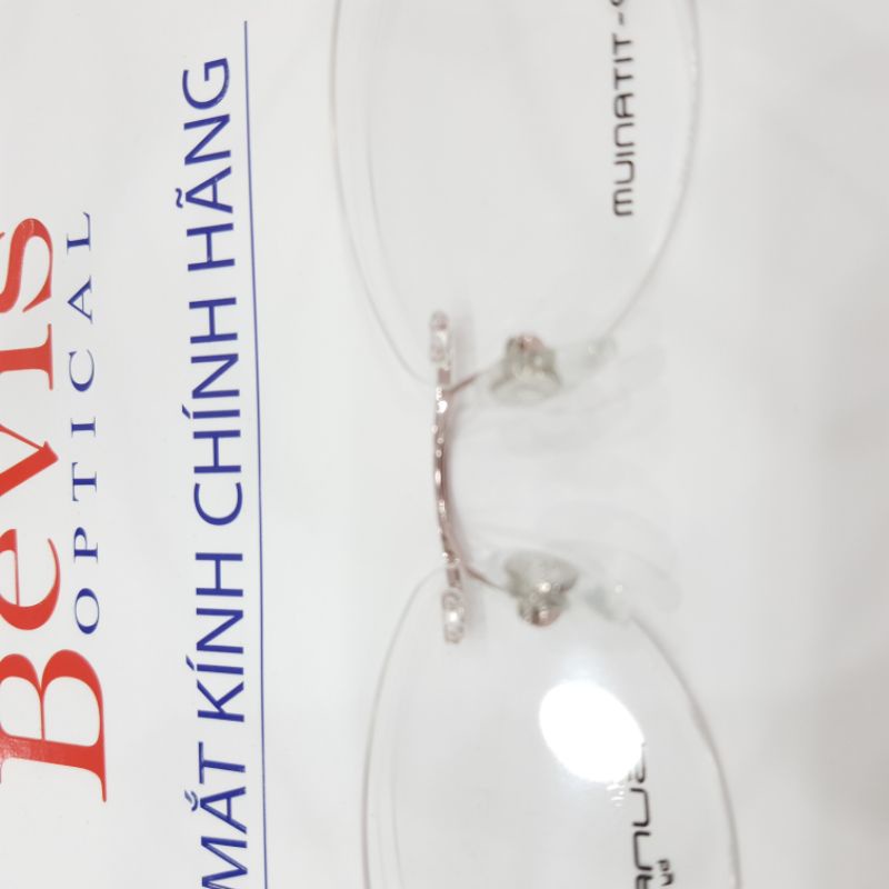 Gọng kính khoan không viền chất liệu titan siêu nhẹ, siêu bền