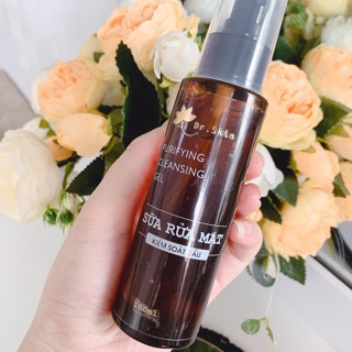 Sữa rửa mặt kiểm soát dầu dr.skin