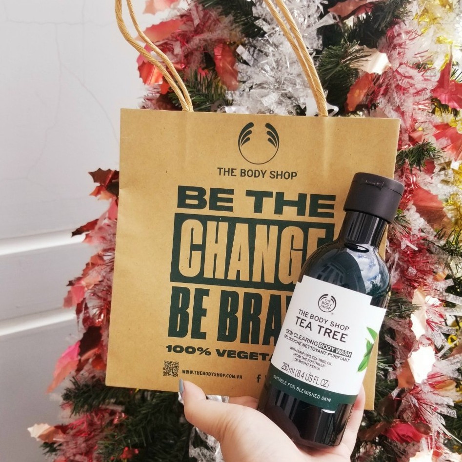 ☘️☘️ Shiseido.nhatban☘️☘️Sữa Tắm Tea Tree The Body Shop 250ml Hàng Chuẩn