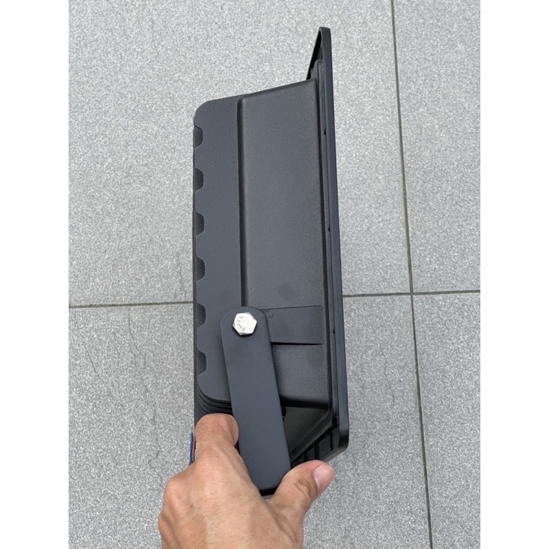 Đèn pha led 200W ánh sáng vàng chuyên công trình ngoài trời, trang trí sân vườn, bảng hiệu vỏ nhôm dày chống nước ip65