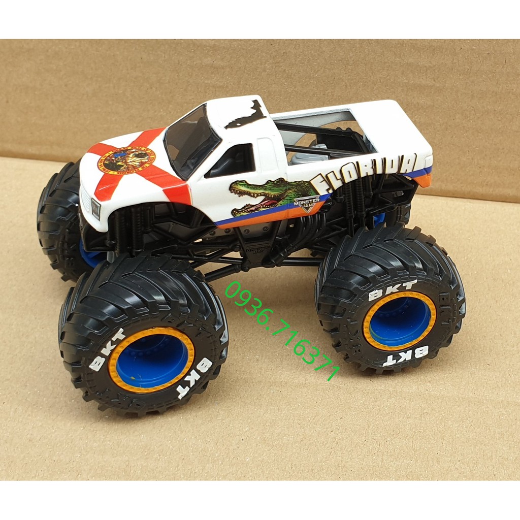 Mô hình xe tải quái vật Monster Jam MJ39 hàng Spin Master Canada