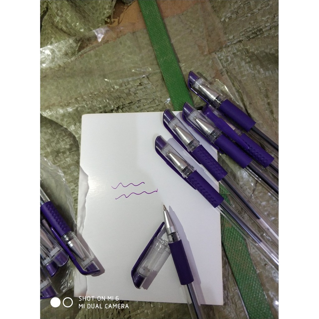 B245 [SET 100 CÁI] Bút bi nước văn phòng mực đều nét chữ đẹp