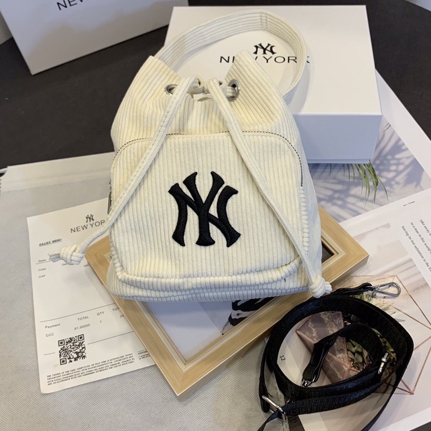 Túi xách nữ không hộp thời trang 2021 18*22*12cm