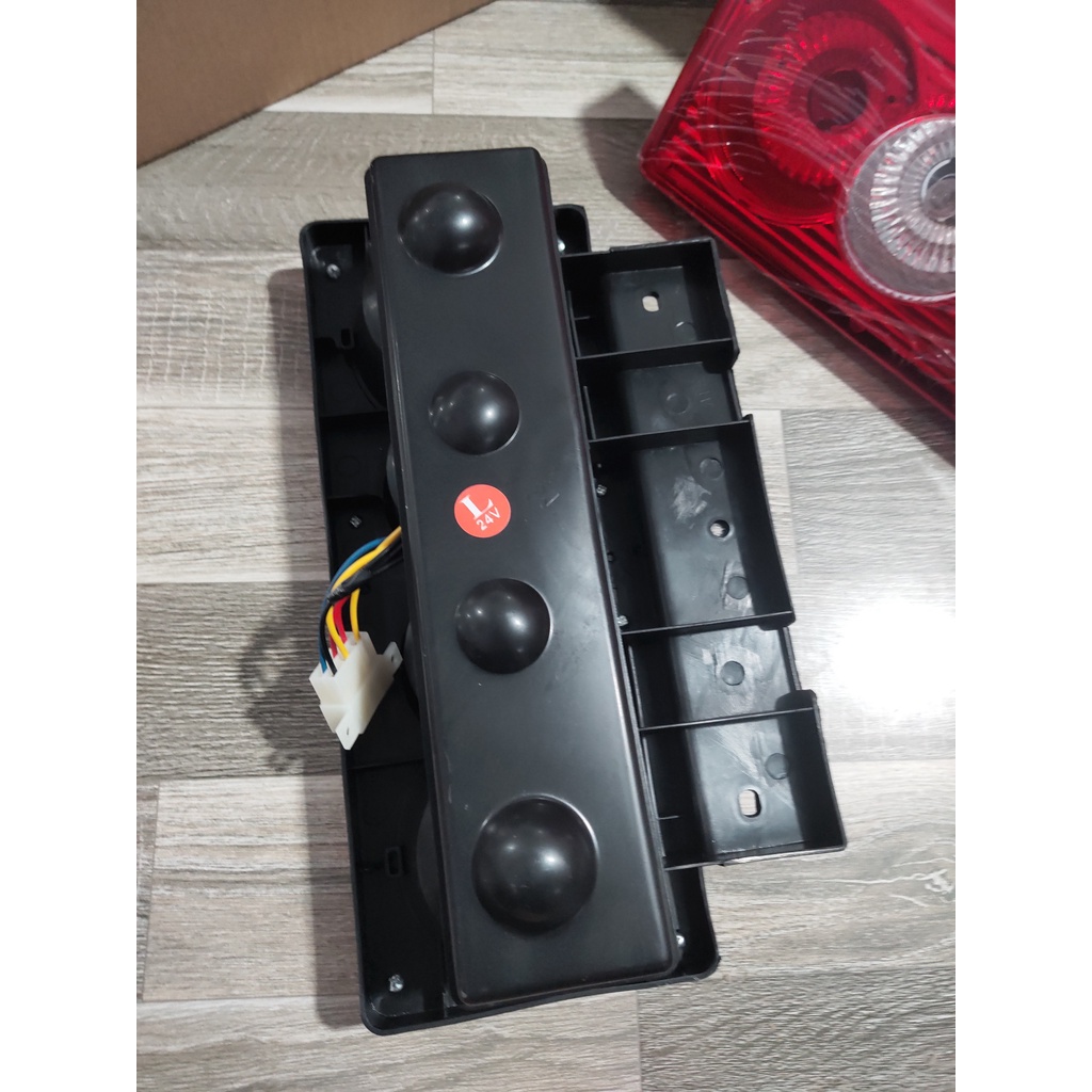 Đèn hậu OLIN R và L