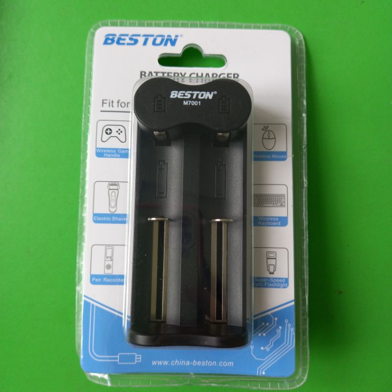 Pin Sạc 18650 Lithium-ion 2600mAH và bộ sạc pin 2 khe 3.7V BST-M7001 của hãng Beston dùng cho đèn pin siêu sáng