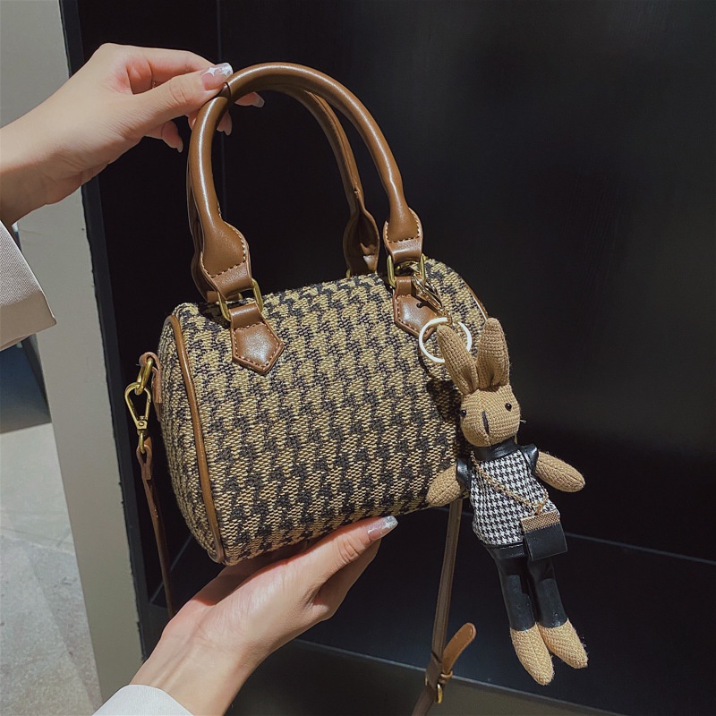 Túi đeo chéo thiết kế đơn giản thời trang mới