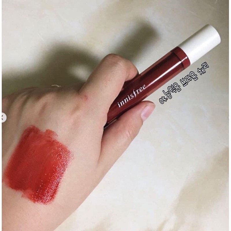 SON TINT BÓNG INNISFREE VIVID OIL TINT 05 ĐỎ NÂU | BigBuy360 - bigbuy360.vn