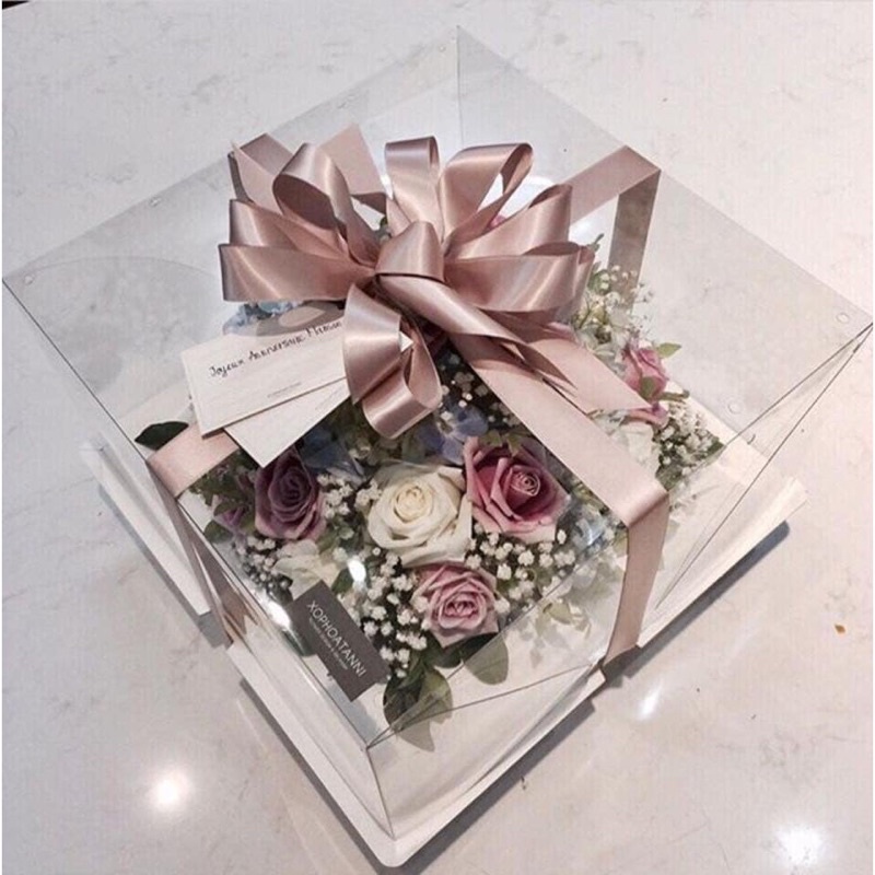 Hộp mica đựng bánn sinn nhật kt 26x26x18 (ko kèm ruy băng)