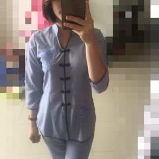 Bộ phật tử đi chùa