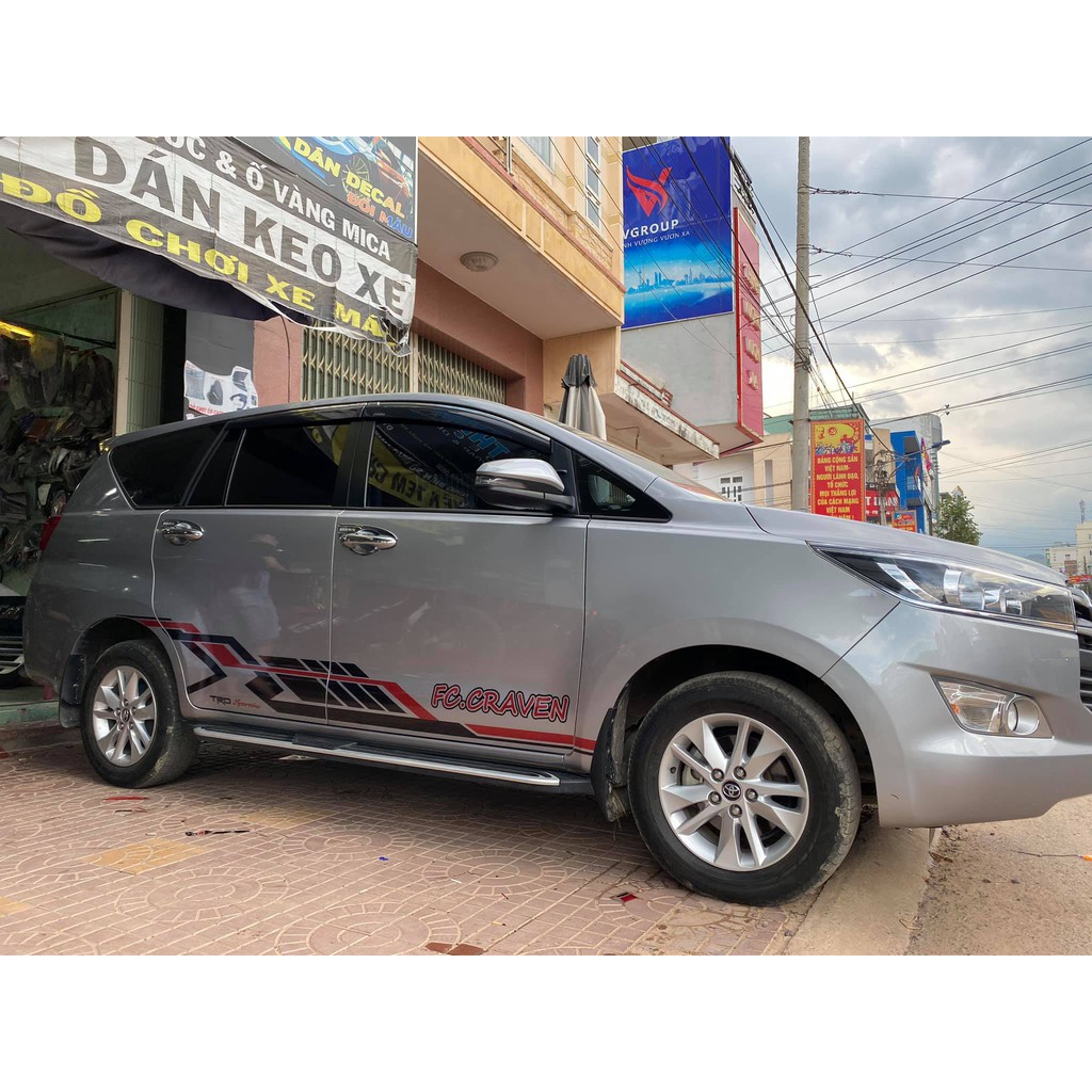 Tem Dán Xe Toyota Innova Bạc Thể Thao siêu đẹp