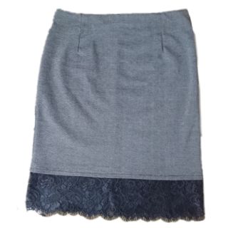 Chân váy màu ghi xám