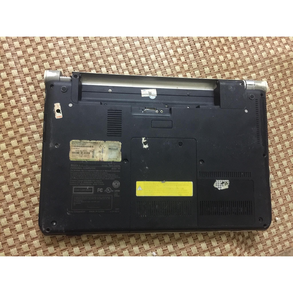 Rã xác Sony Vaio VPCS111FM ( PCG - 51211L )