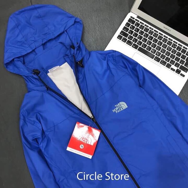 Áo Gió thương hiệu : the North Face chuẩn bị áo cho mùa thu đi các tình yêu ơi