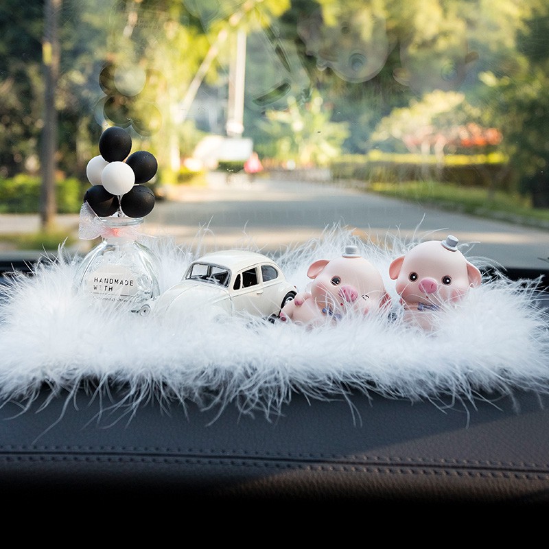 Decor bộ heo, lợn gia đình trang trí taplo ô tô vô cùng đáng yêu , phụ kiện xe hơi sáng tạo, hoặc để bàn làm việc có tặn