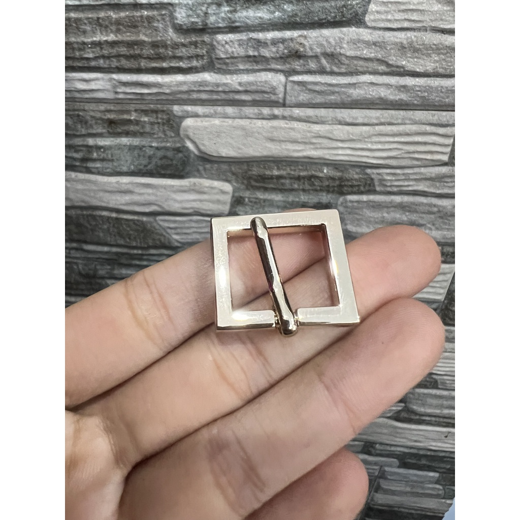 Khóa kim xuất dư 1.8cm