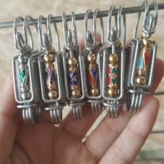 Móc khoá uốn thủ công