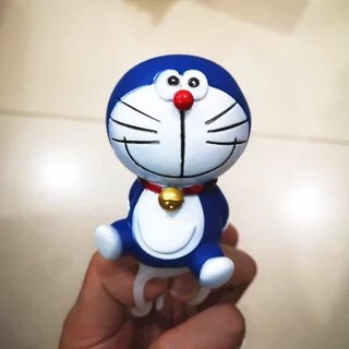 Doraemon, Pikachu gắn xe máy phát sáng