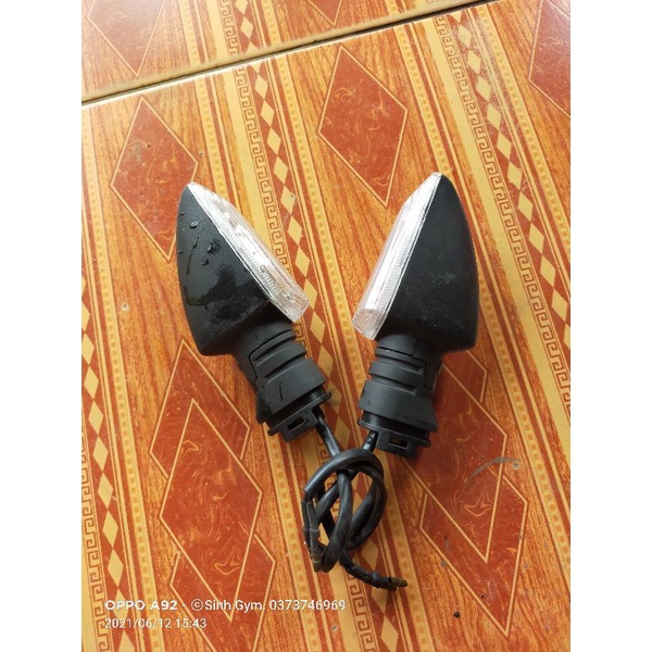 Xinhan trước zin R15v3 1 đôi