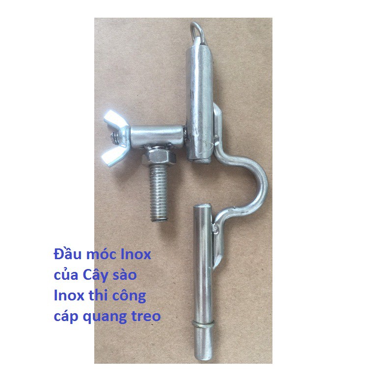 Chi tiết Phần Móc Treo Inox Của Cây Sào Inox Cách Điện Thi Công Cáp Quang Treo