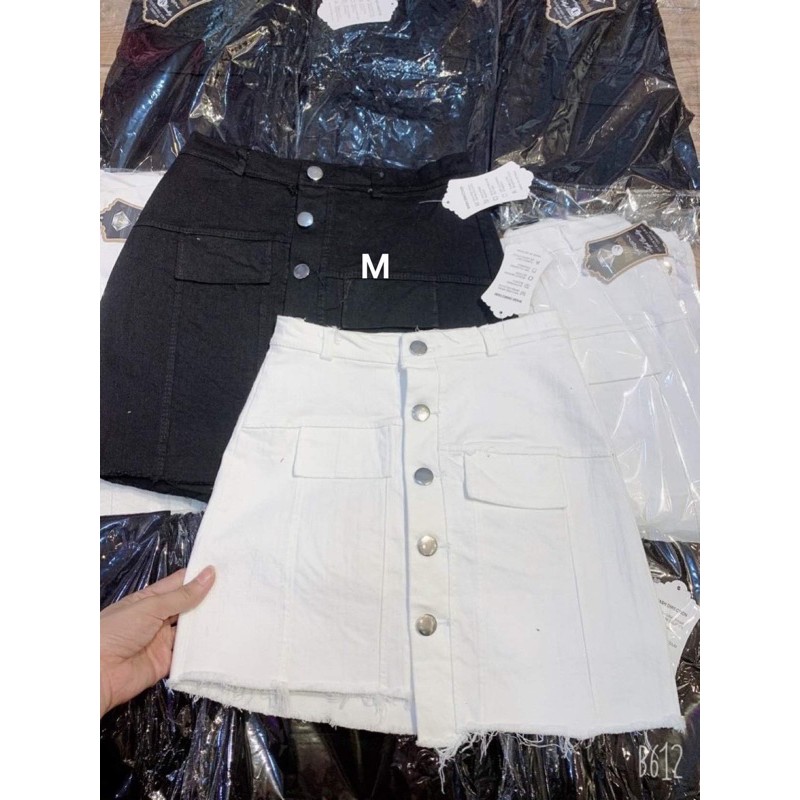 chân váy kaki trắng