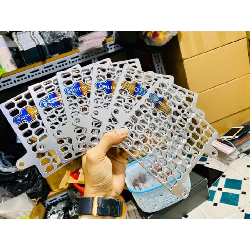 Miếng che két nước Exciter 150 nhôm 6 " logo Titan " bao sáng Full phụ kiện