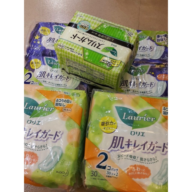 Băng vệ sinh Laurier Nhật