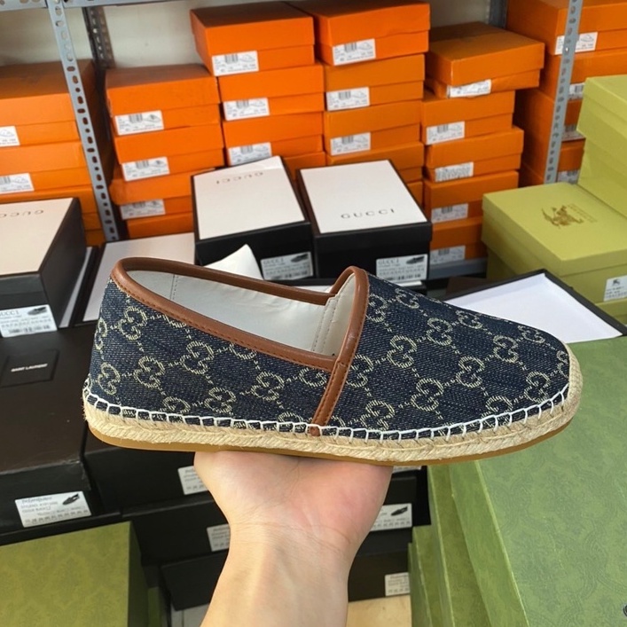 Giày Slipon đế cói GCC xanh họa tiết monogram viền nâu LA 2022 on web fullbox