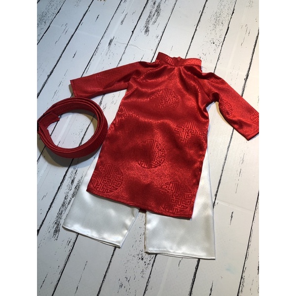 Áo dài lụa đỏ cho bé