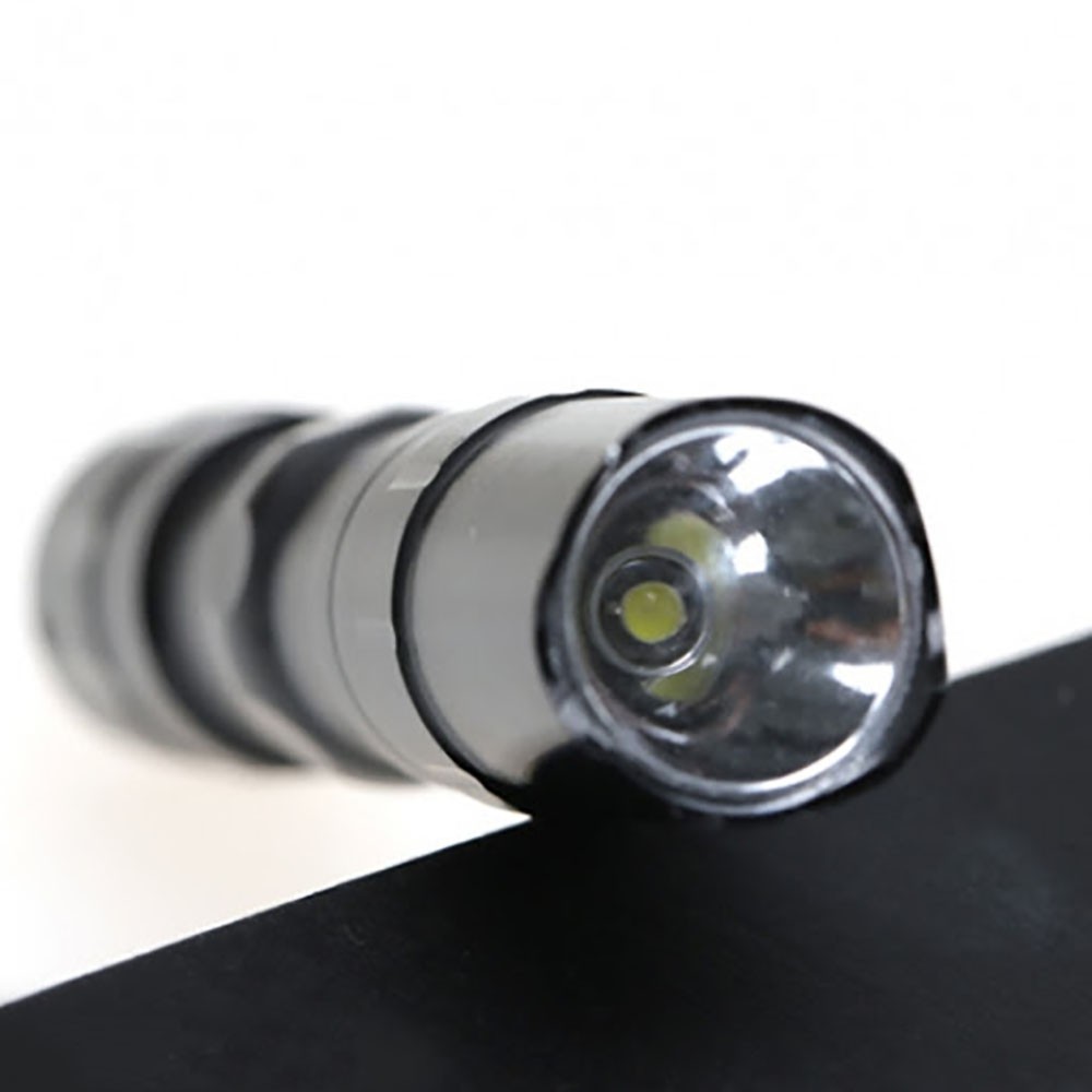 Đèn pin siêu sáng mini chống shock  - Đèn pin siêu sáng mini chống nước phù hợp cho dân 6h phượt dùng đến
