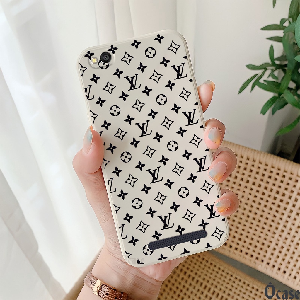 Ốp lưng Xiaomi Redmi 5A cạnh vuông và có bảo vệ camera