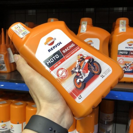 Nhớt Tổng Hợp Hoàn Toàn Repsol Racing 10w40 Nhập Khẩu 1L
