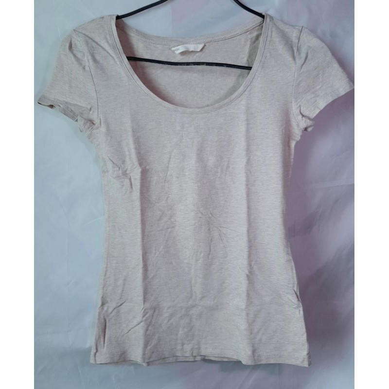 2hand basic áo thun cổ tròn  H 3 M