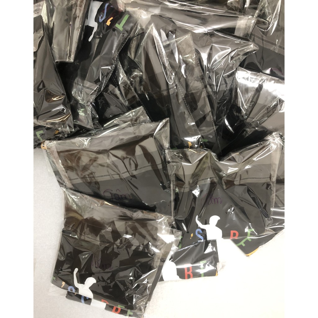 [Hot] Áo unisex nam nữ IT'S REAL Văn Toàn và "cú ngã" áo trẻ trung năng động | BigBuy360 - bigbuy360.vn