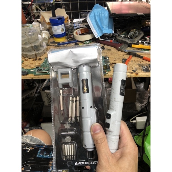 Tô vít điện chạy pin mini