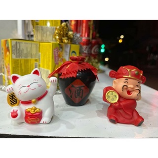 MÈO THẦN TÀI, HŨ R. ƯỢU, ÔNG THẦN TÀI ĐỂ ĐỈNH THÁP