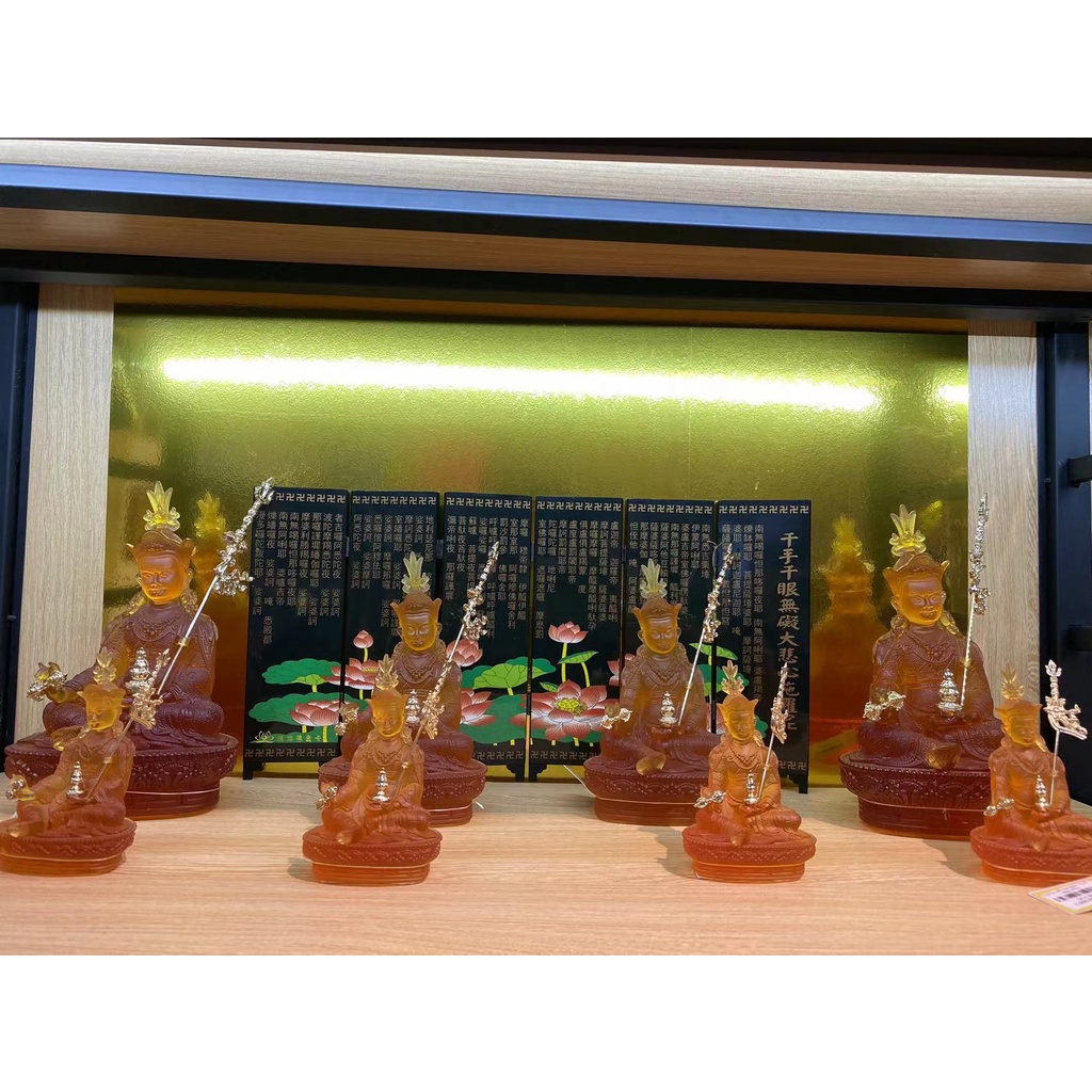 [PHÁP BẢO MINH CHÂU] Tượng Liên Hoa Sanh lưu ly