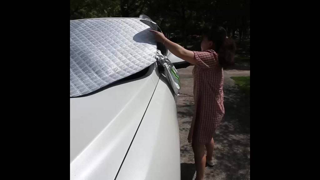 Tấm bạt che nắng kính trước 4 lớp