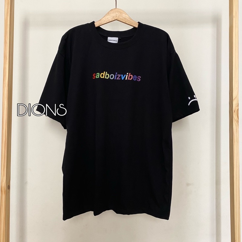 Áo Thun SADBOIZVIBES TEE 7 Màu Ful Tag Logo Thêu