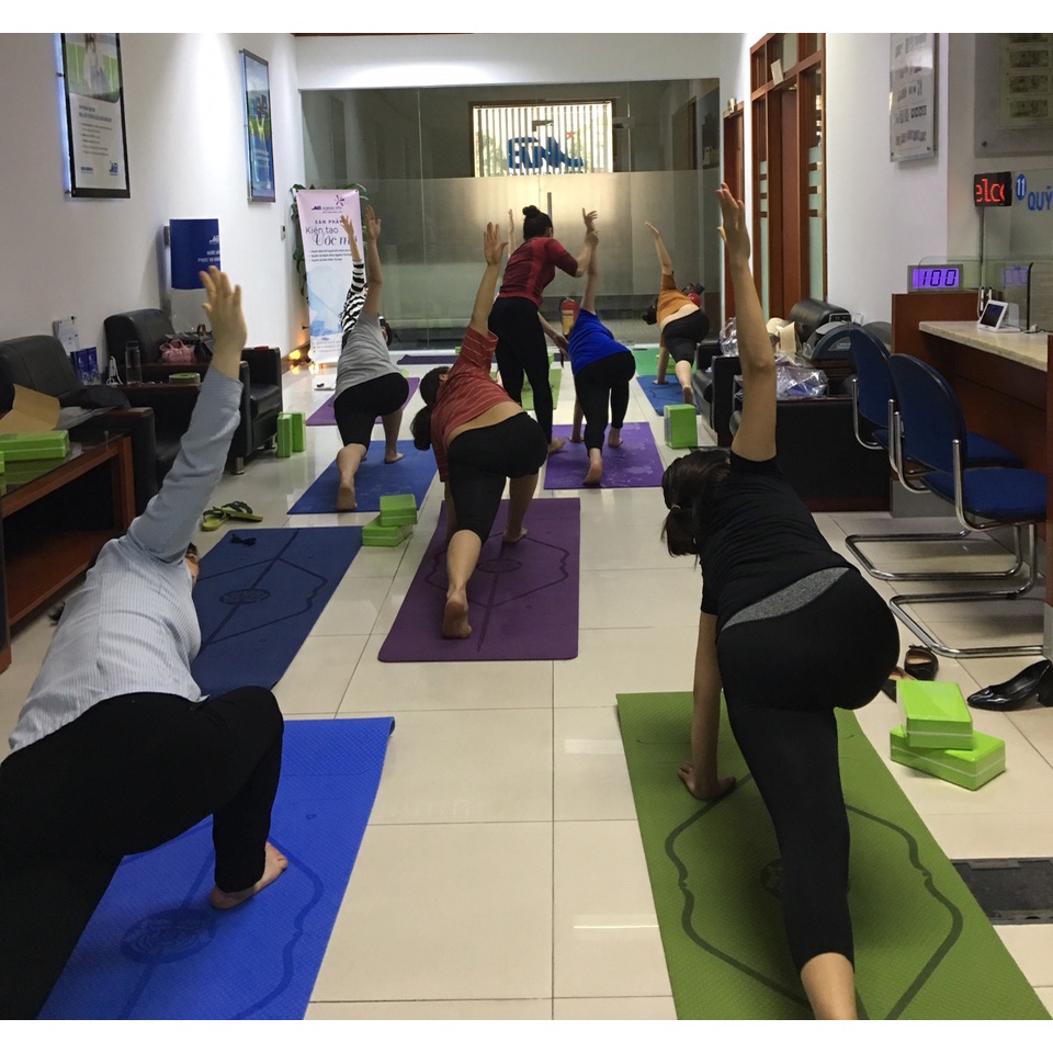 Thảm Tập Yoga Thanh Lý Giá Siêu Rẻ TPE 2 Lớp Thanh Lí Có 1 Số Lỗi Rất Nhỏ - Giá Hời Chính Hãng Amalife
