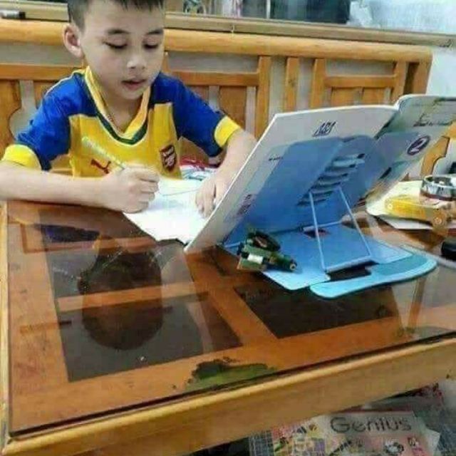 Kẹp  sách kê sách