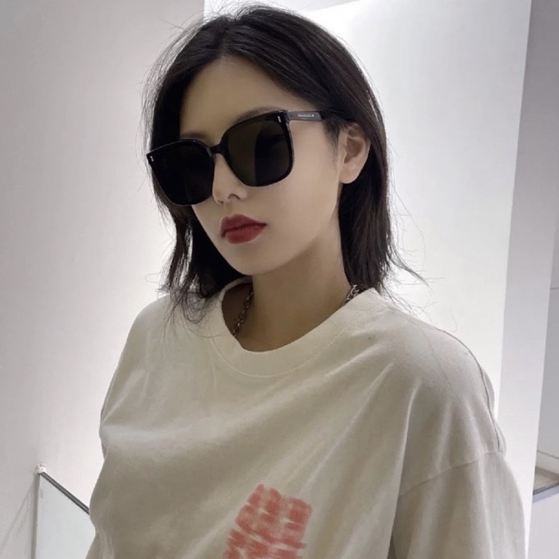 Kính mát nam nữ FRIDA màu đen mắt vuông,kiểu dáng unisex,phong cách hàn quốc.Chống UV400,hot trend2022