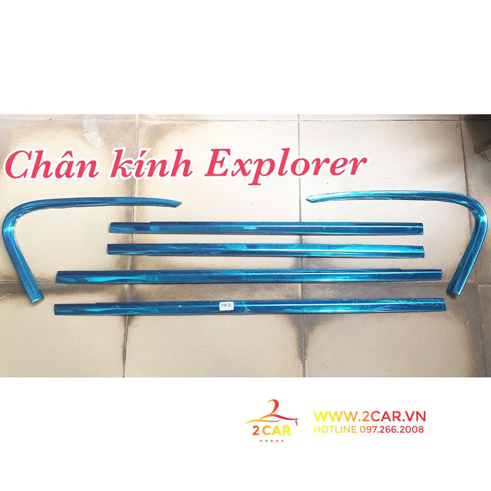 Nẹp viền chân kính xe Expflorer