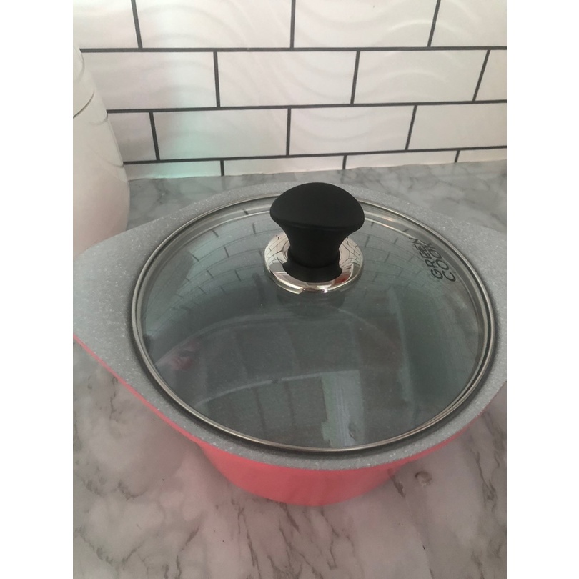 Nồi đúc ceramic vân đá đáy từ chống dính 20cm Green Cook GCS02-20IH