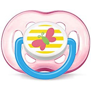 (Quyn) Ti ngậm Event cho bé