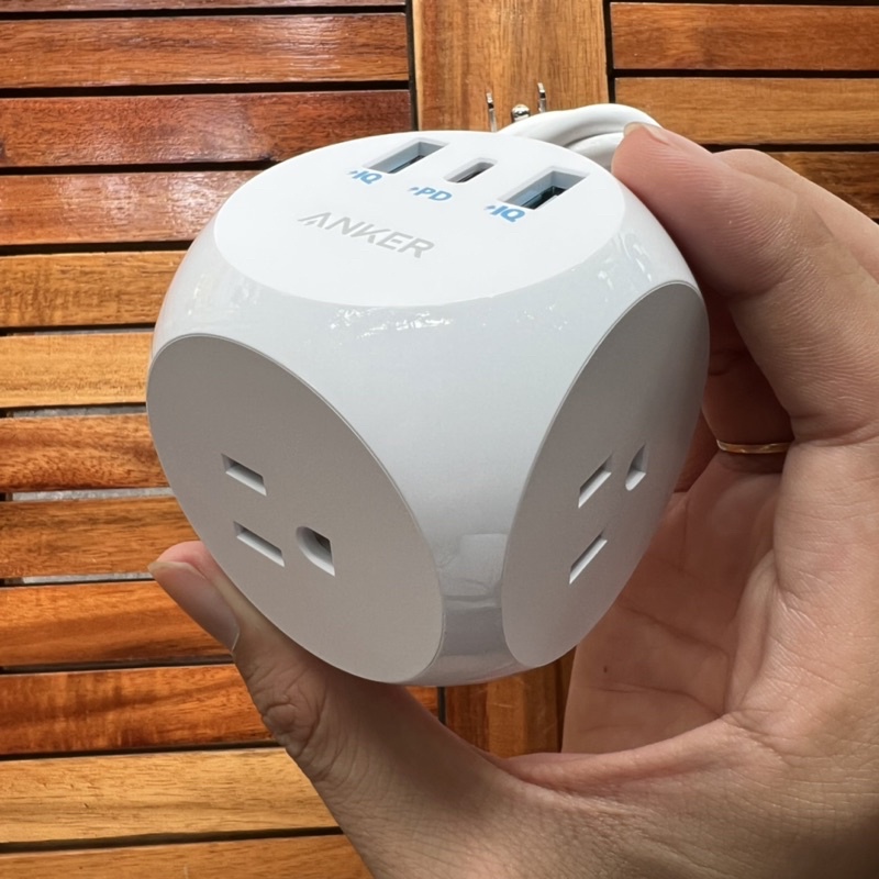 Ổ cắm điện Anker PowerStrip Cube PD3 524 - A9134 Gồm 1 cổng sạc nhanh Type C 30W 2 Cổng USB và 3 Cổng AC