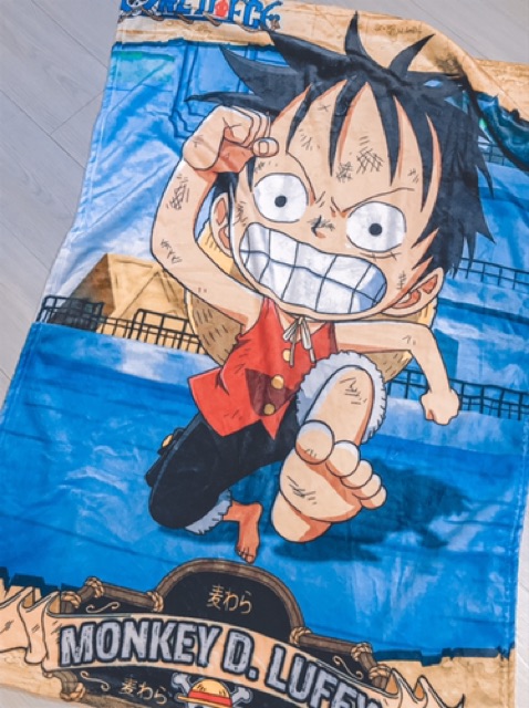 Nhắn tim chọn mẫu khăn tắm One Piece size 80*120cm