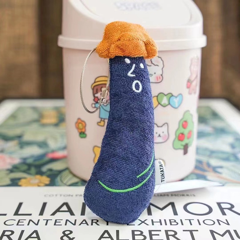 Móc Khóa Hình Củ Cà Rốt Nhồi Bông Dễ Thương