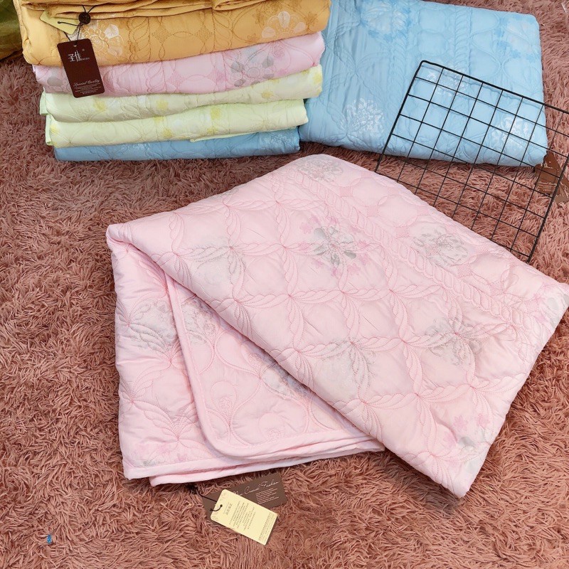 Chăn mùa hè chất cotong, chăn phủ nhũ màu sắc trang nhã đẹp mắt 2021